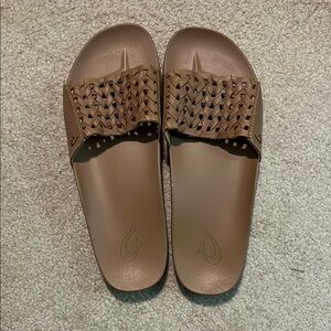 OluKai Tan Woven Slide Sandals